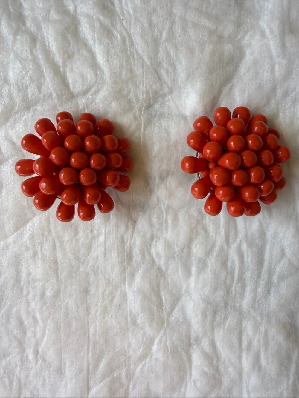 Vintage chunky coral-color cluster Bead Clip-On Earrings - Unbranded